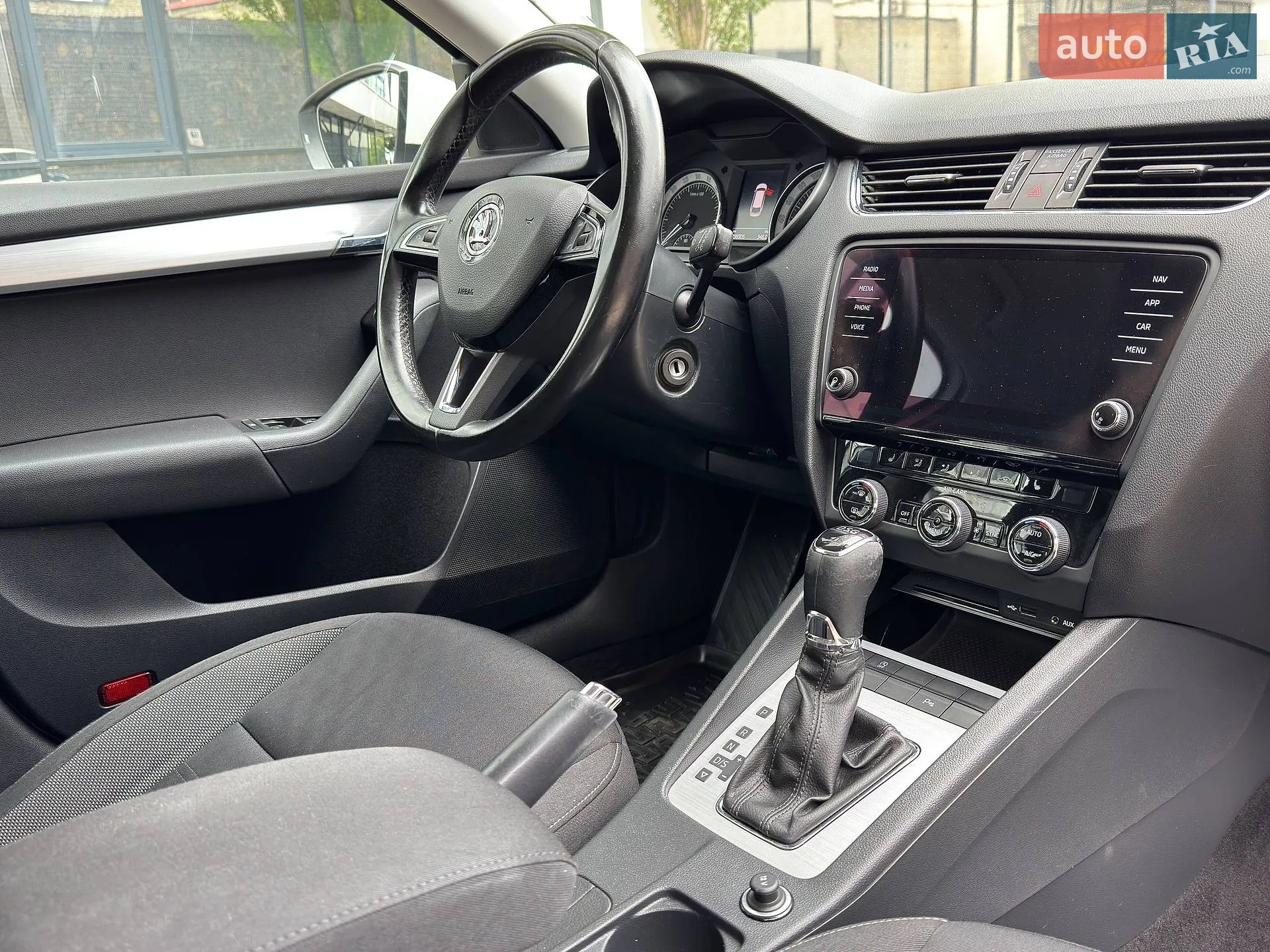 2017 Skoda Octavia - мініатюра 20