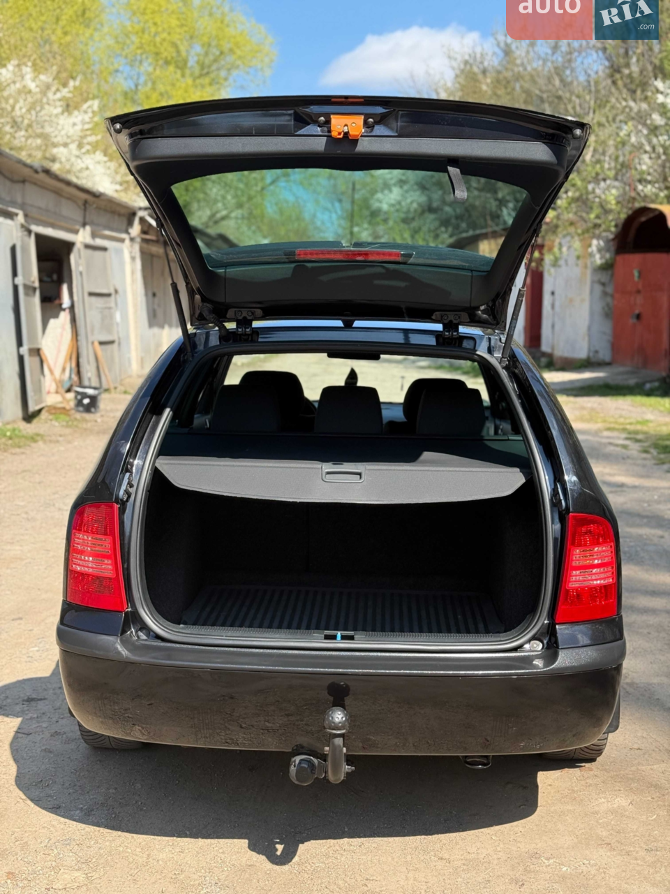 2010 Skoda Octavia - мініатюра 33