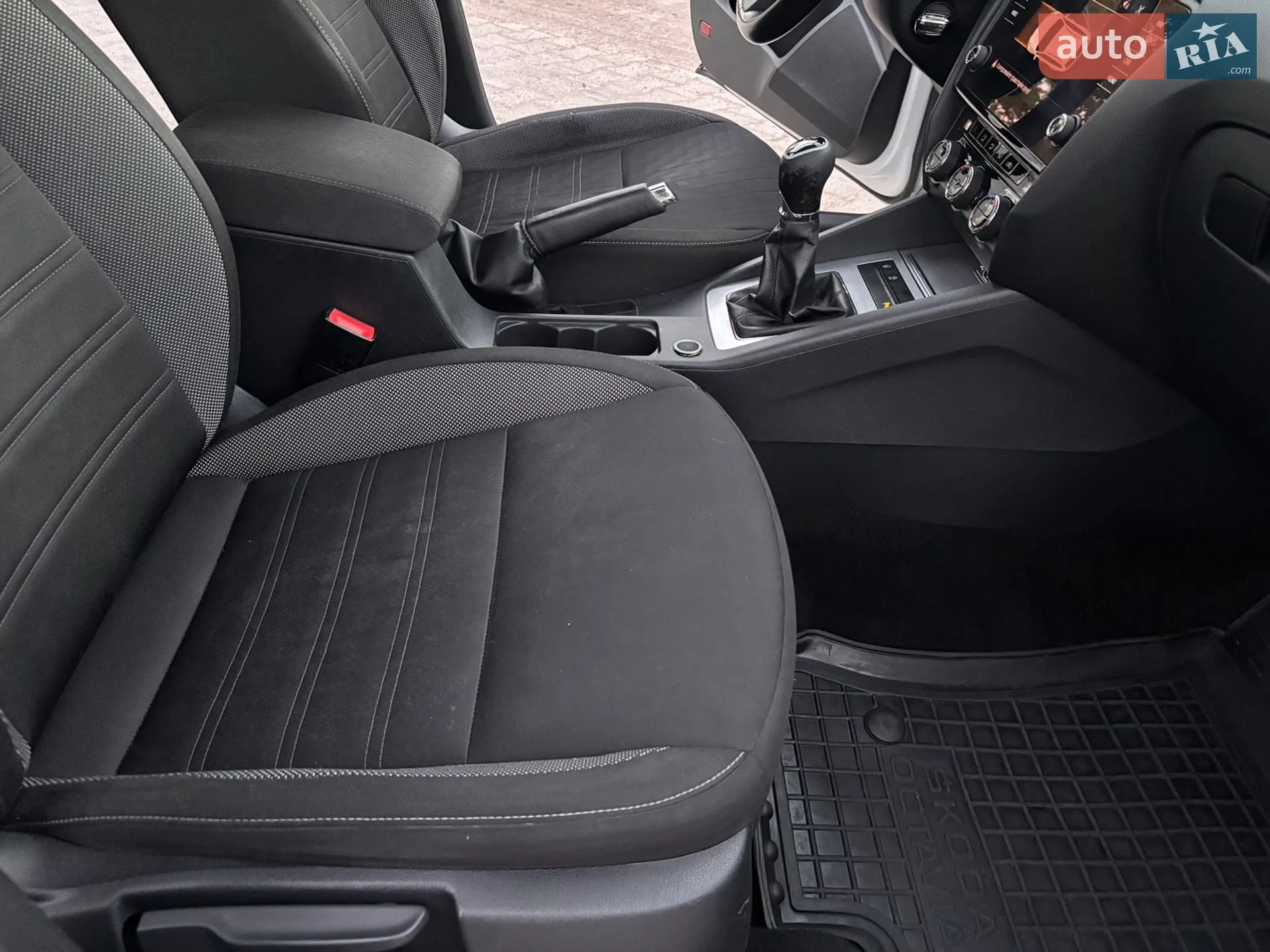 2019 Skoda Octavia - мініатюра 47
