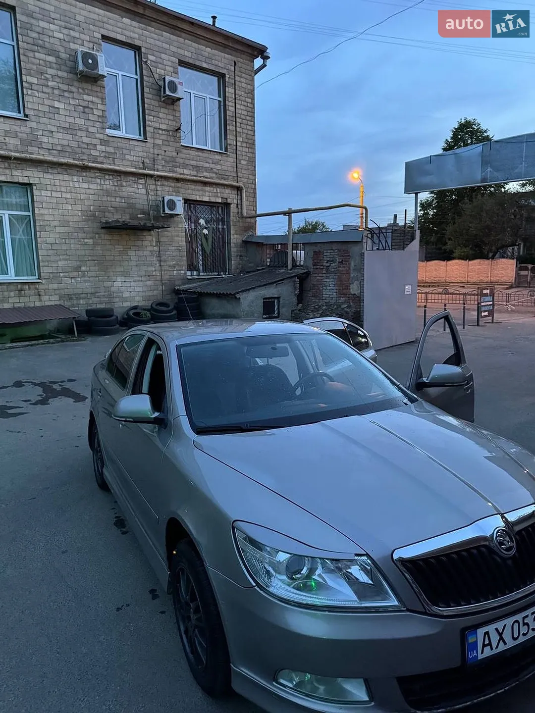 2010 Skoda Octavia - мініатюра 8