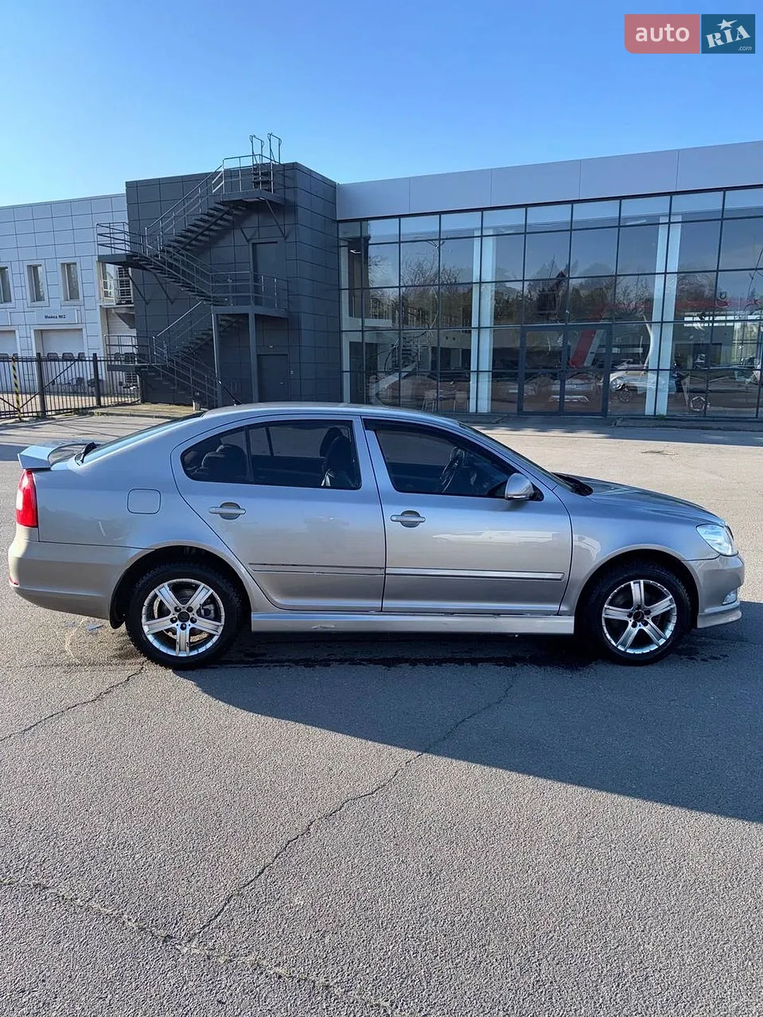 2010 Skoda Octavia - мініатюра 18