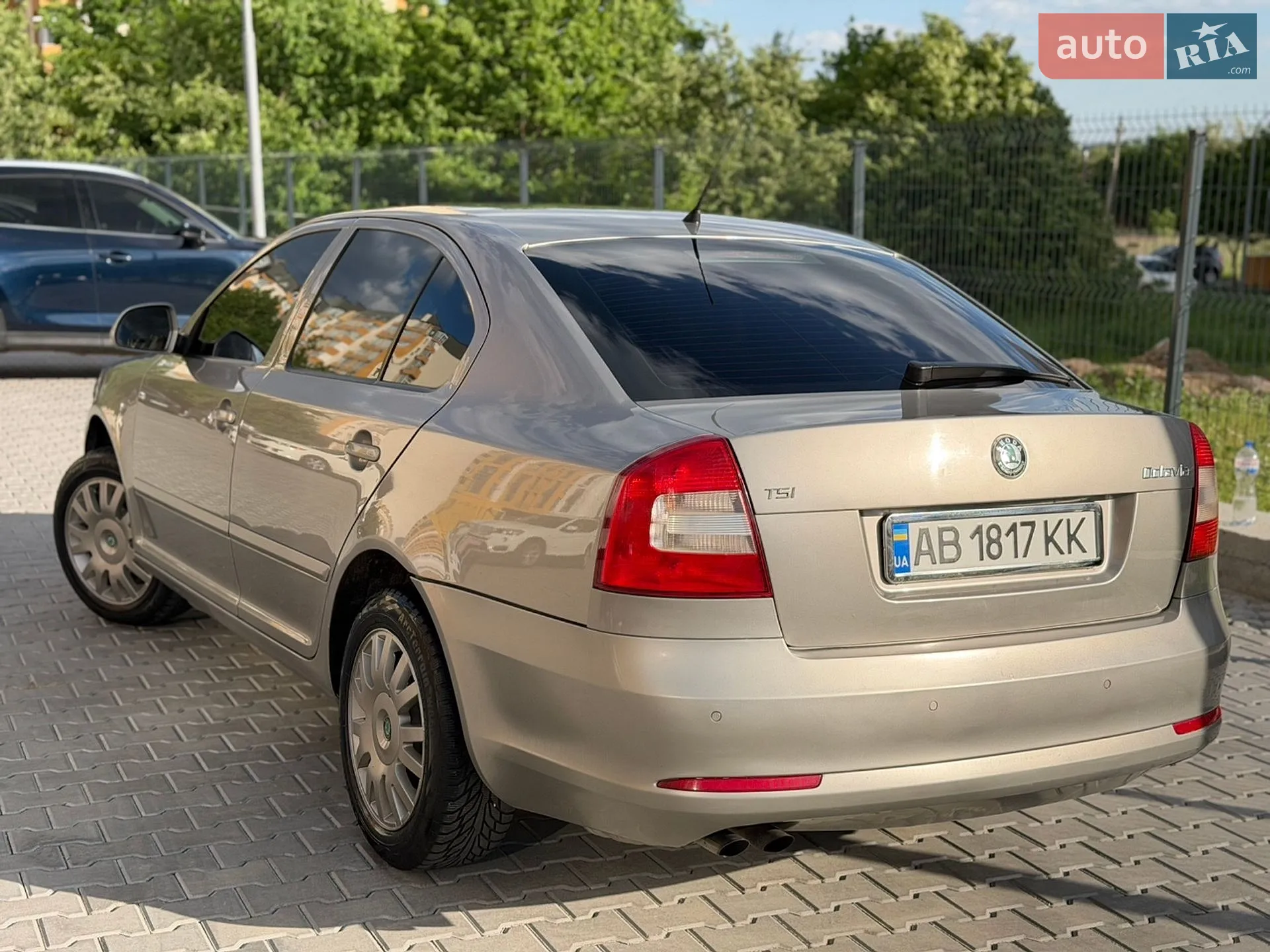 2010 Skoda Octavia - мініатюра 13