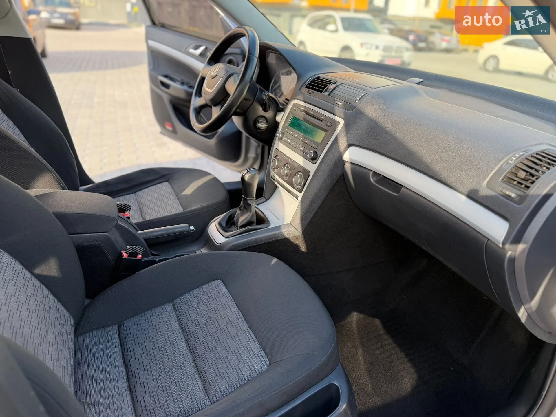 2010 Skoda Octavia - мініатюра 34