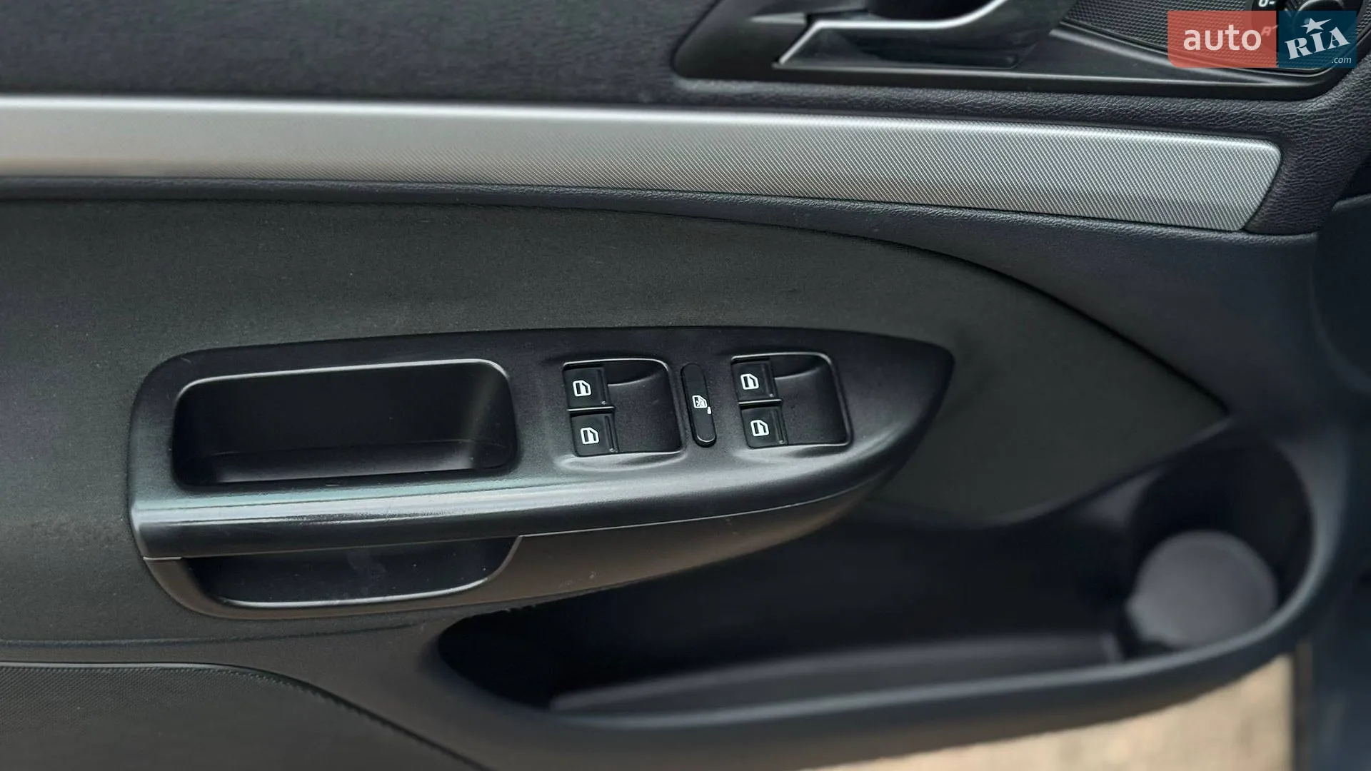 2011 Skoda Octavia - мініатюра 16
