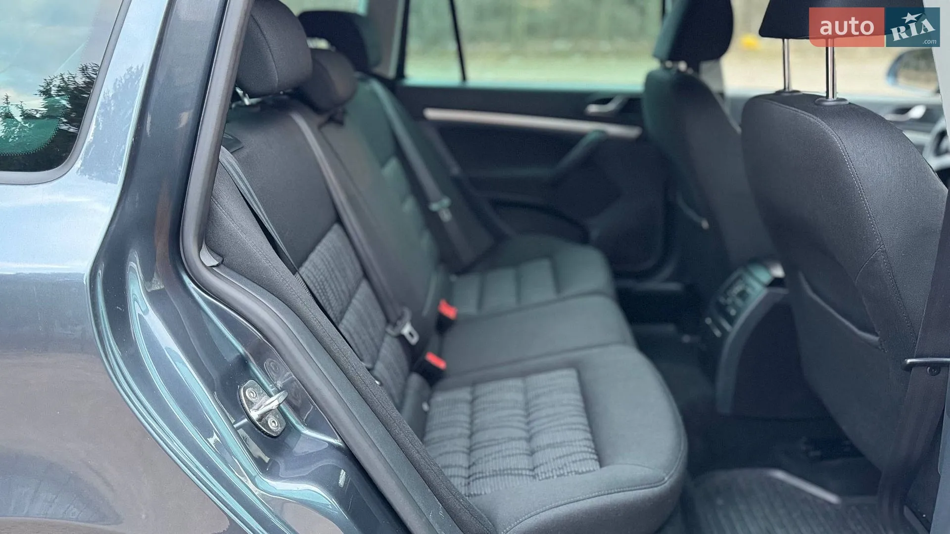 2011 Skoda Octavia - мініатюра 38