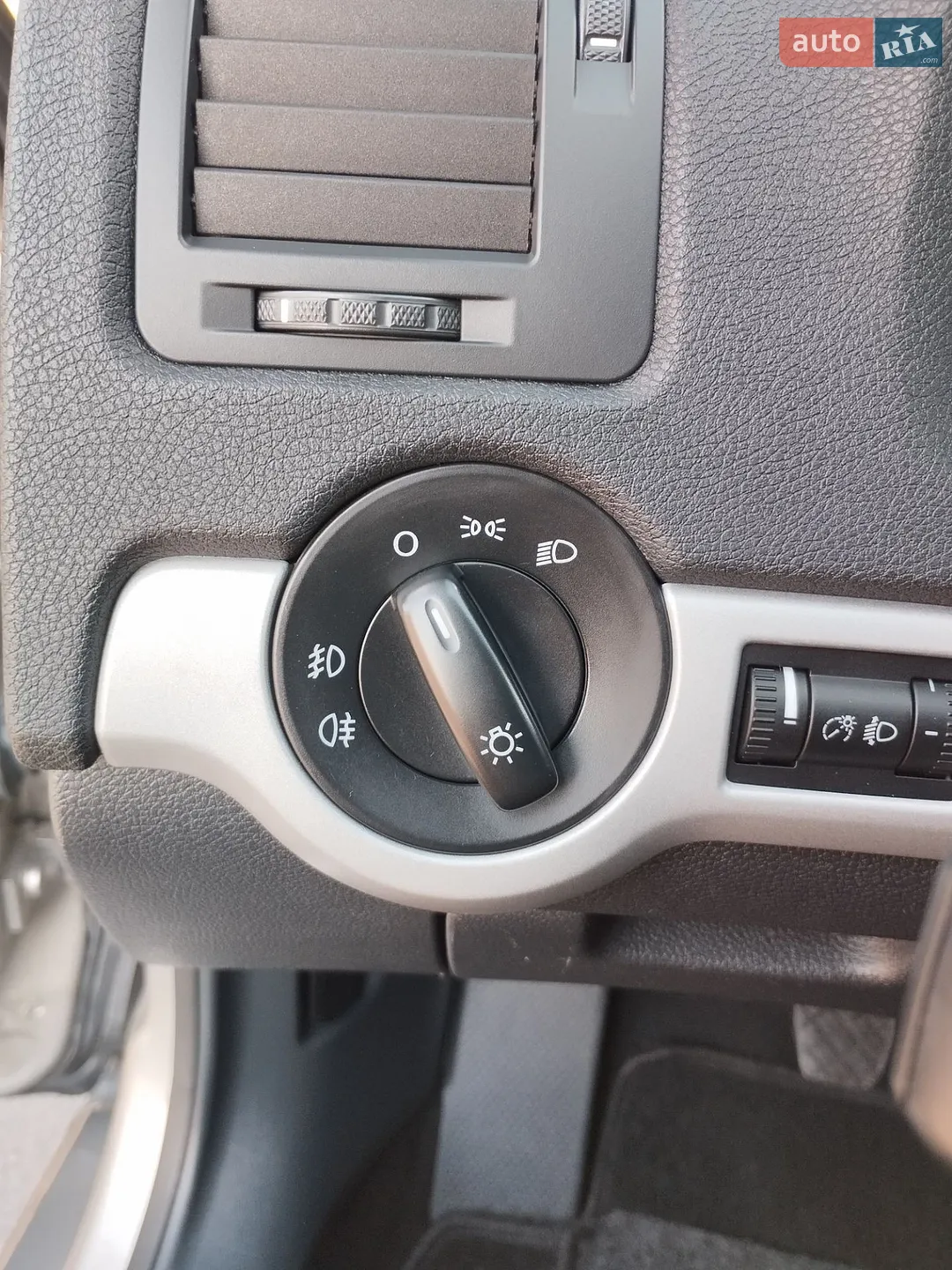 2011 Skoda Octavia - мініатюра 25