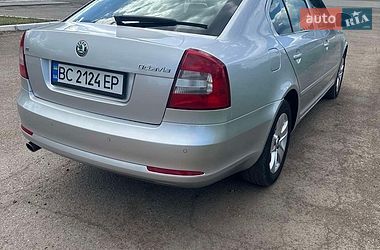 Лифтбек Skoda Octavia 2012 в Кропивницком