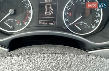Лифтбек Skoda Octavia 2012 в Кропивницком