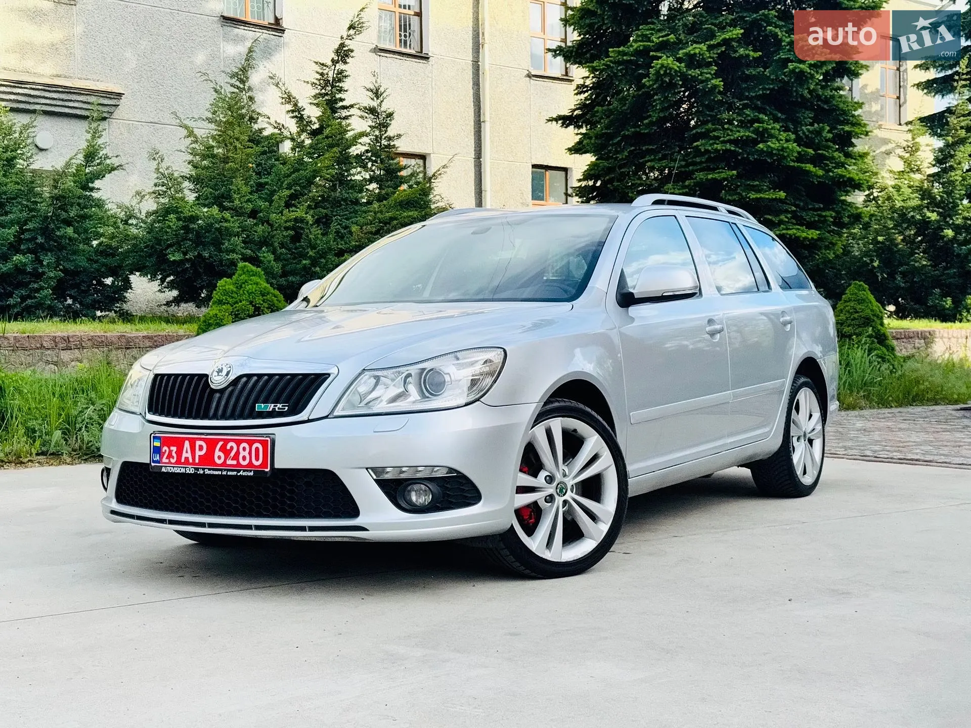 2010 Skoda Octavia - мініатюра 15