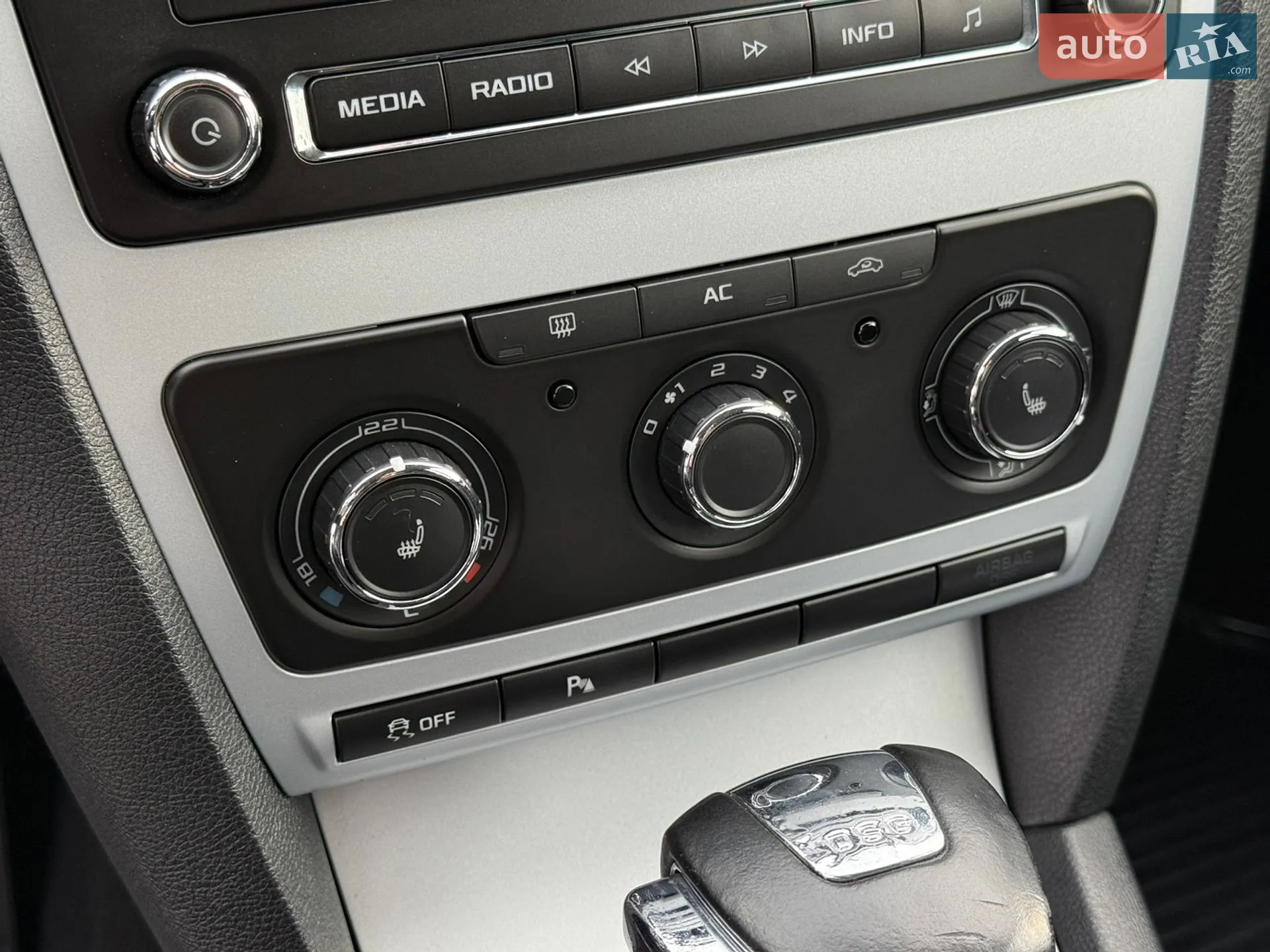 2010 Skoda Octavia - мініатюра 36
