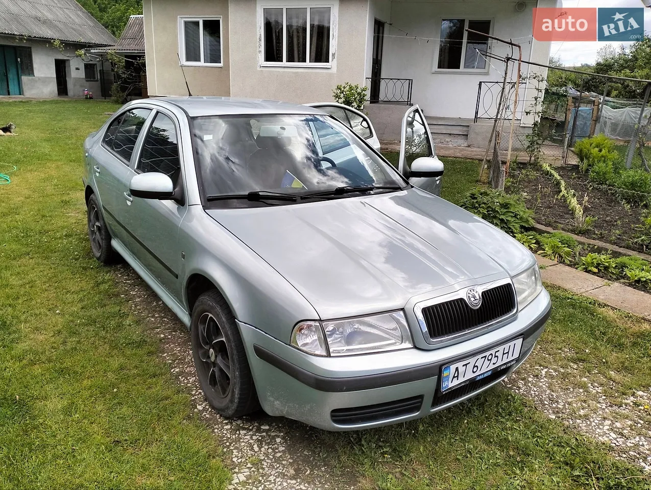2010 Skoda Octavia - мініатюра 22