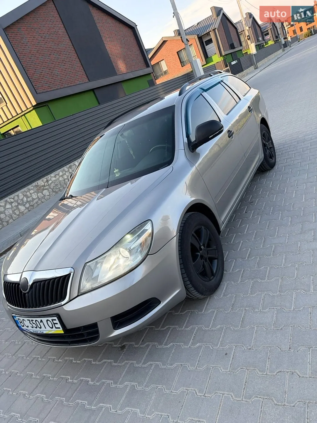 2010 Skoda Octavia - мініатюра 5