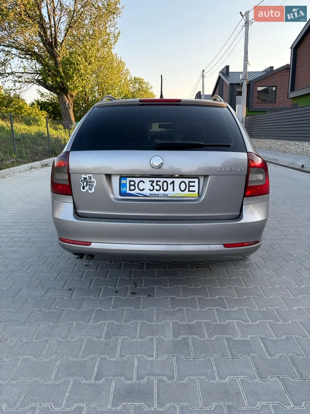 2010 Skoda Octavia - мініатюра 10