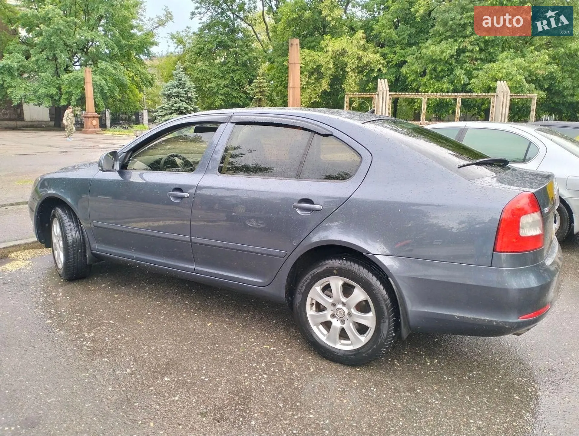 2010 Skoda Octavia - мініатюра 16