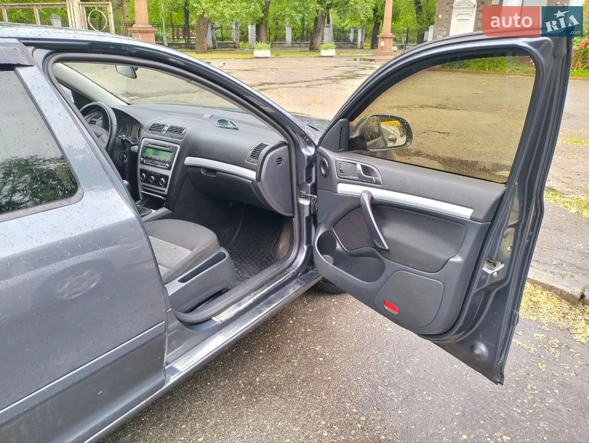 2010 Skoda Octavia - мініатюра 25