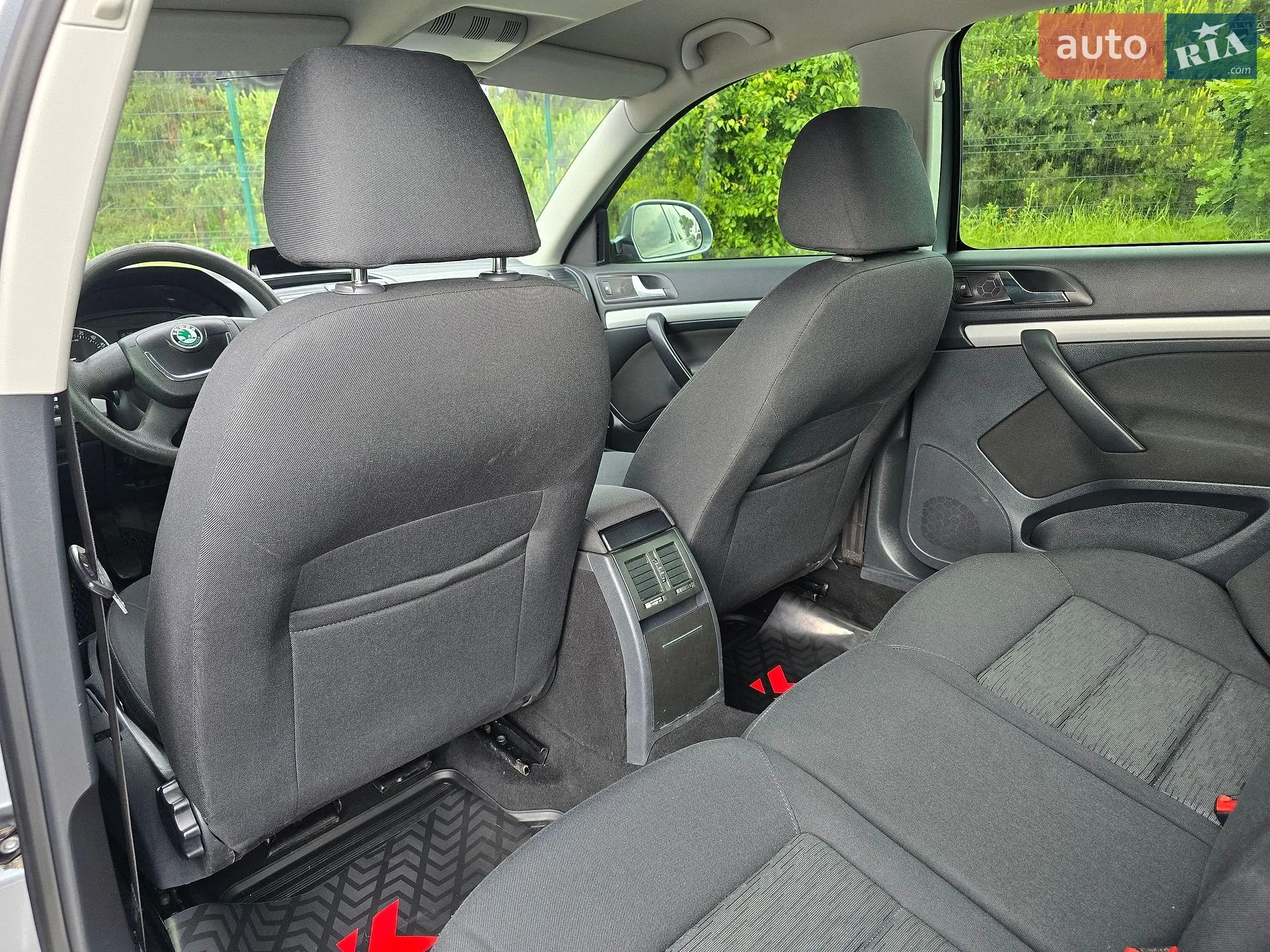 2012 Skoda Octavia - мініатюра 40