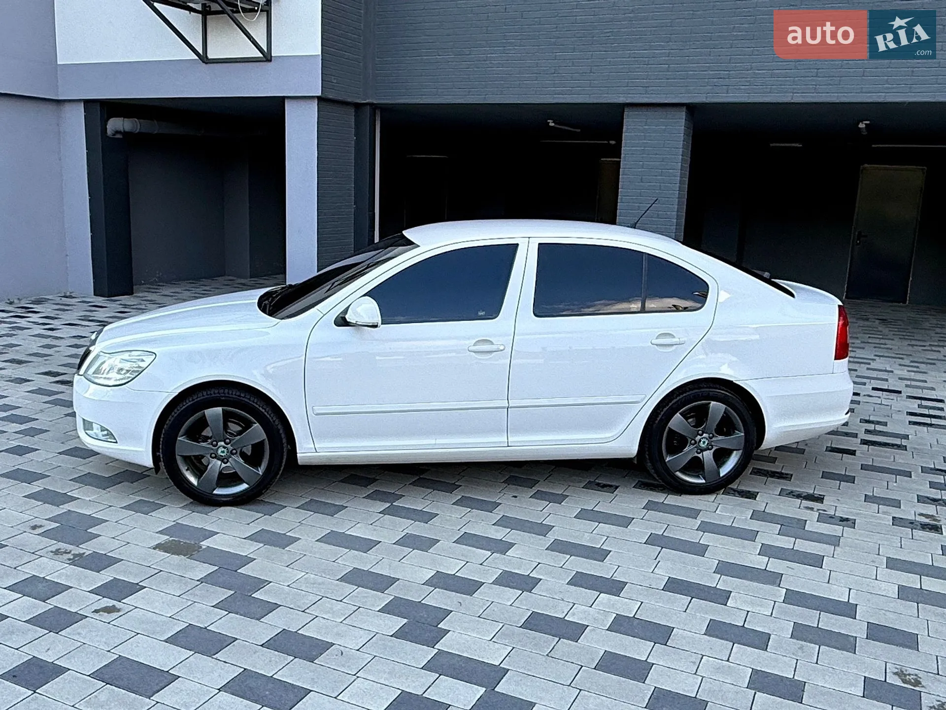 2011 Skoda Octavia - мініатюра 7
