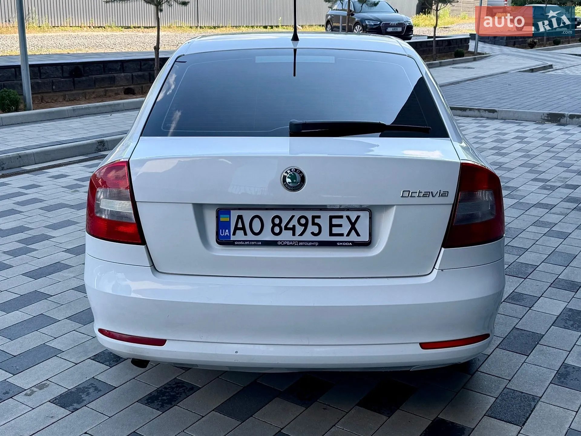 2011 Skoda Octavia - мініатюра 13