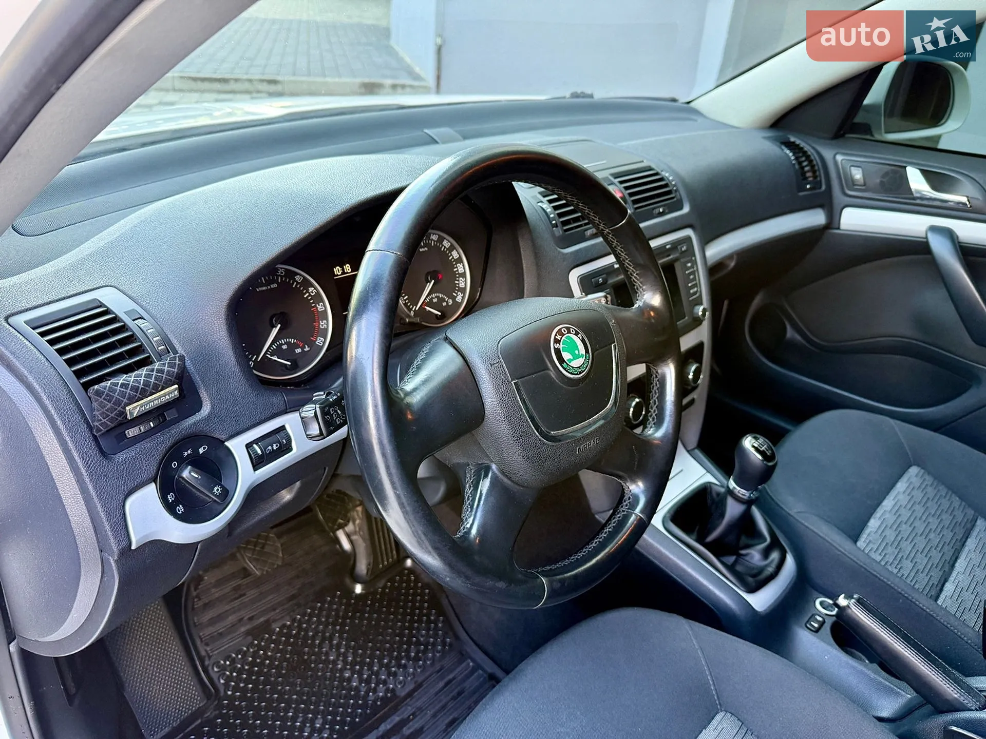 2011 Skoda Octavia - мініатюра 24