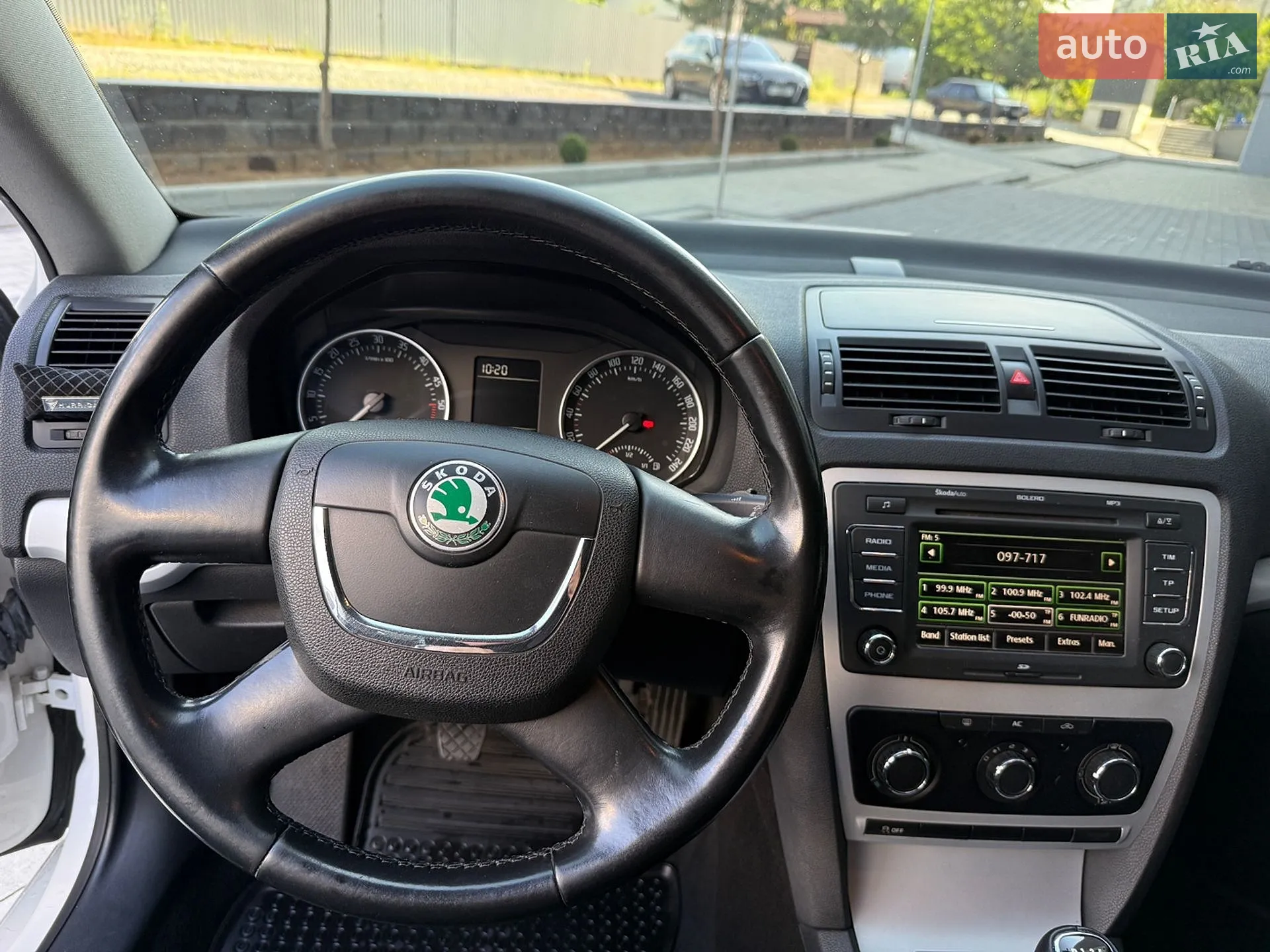 2011 Skoda Octavia - мініатюра 39
