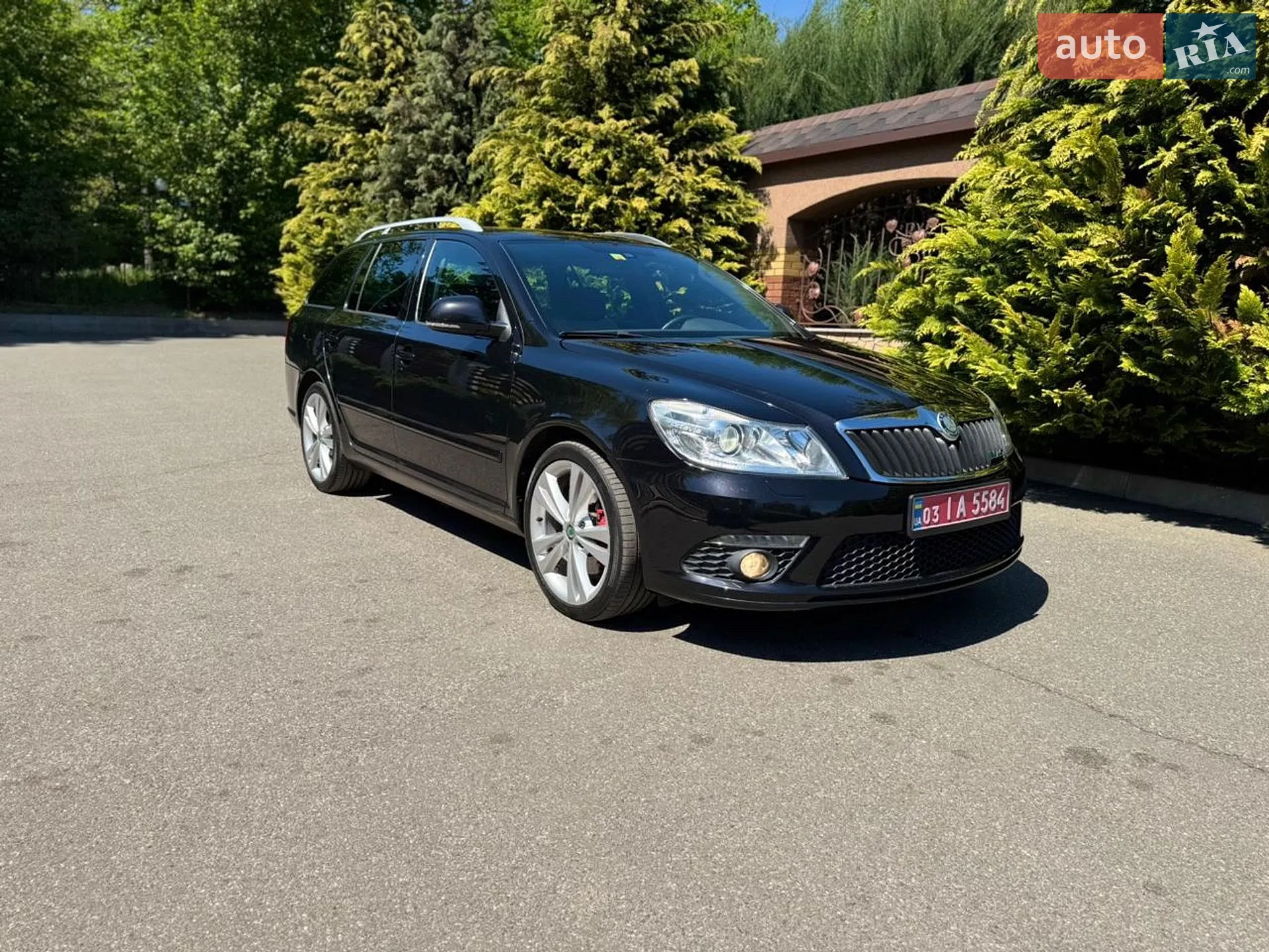 2010 Skoda Octavia - мініатюра 2