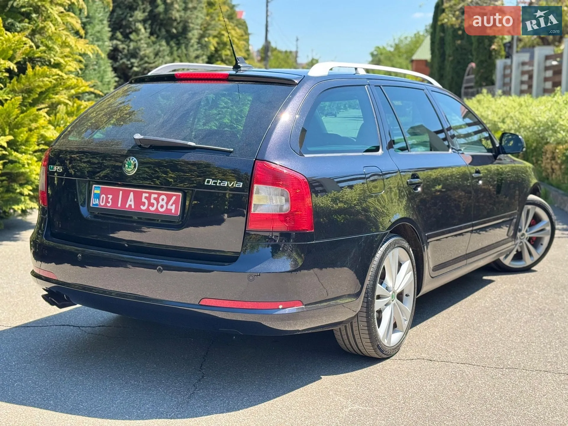 2010 Skoda Octavia - мініатюра 18