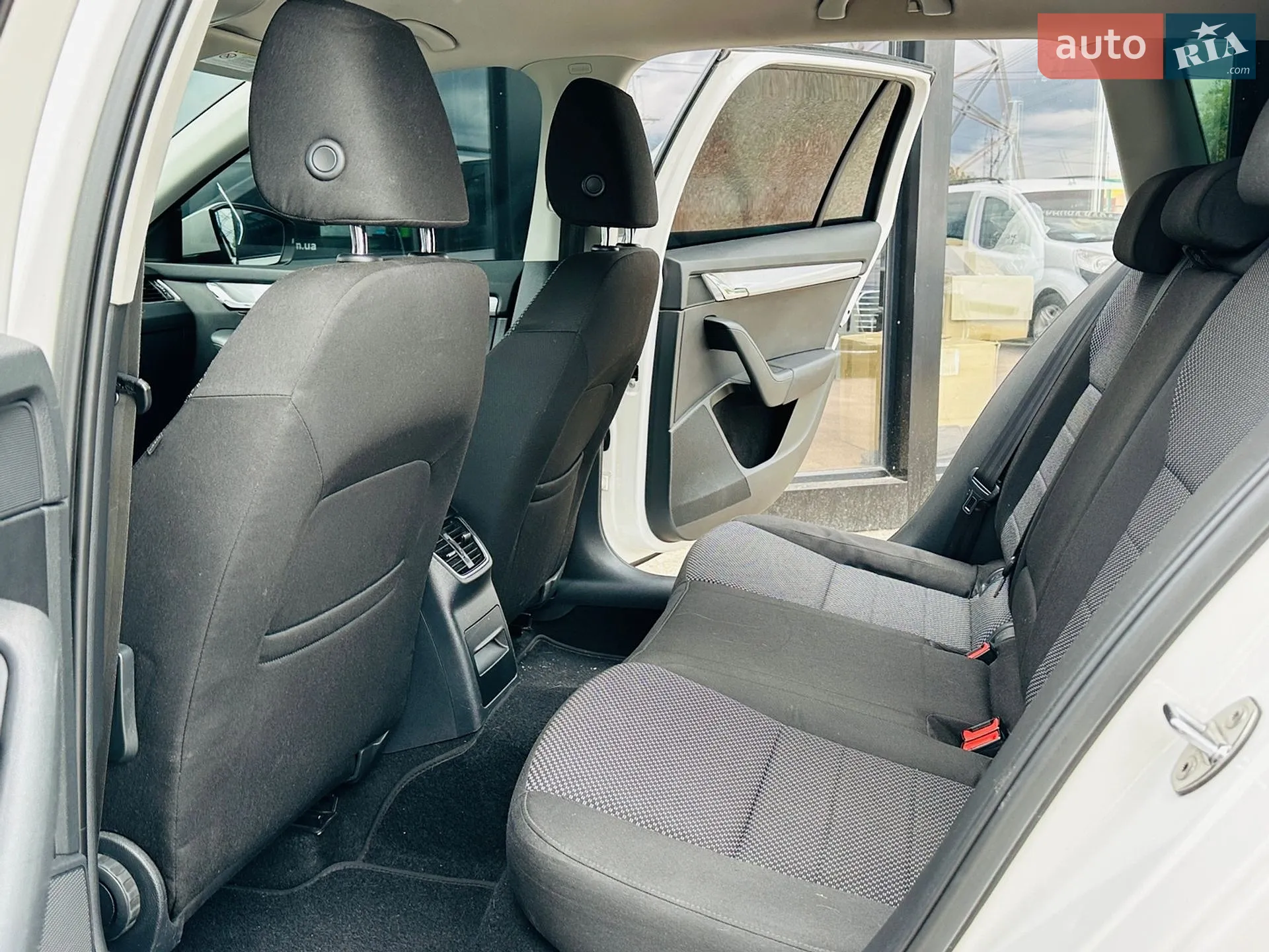 2013 Skoda Octavia - мініатюра 20