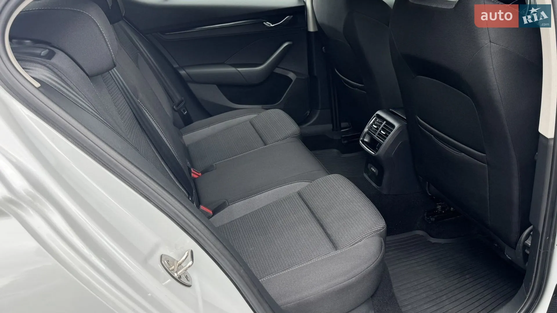 2022 Skoda Octavia - мініатюра 7