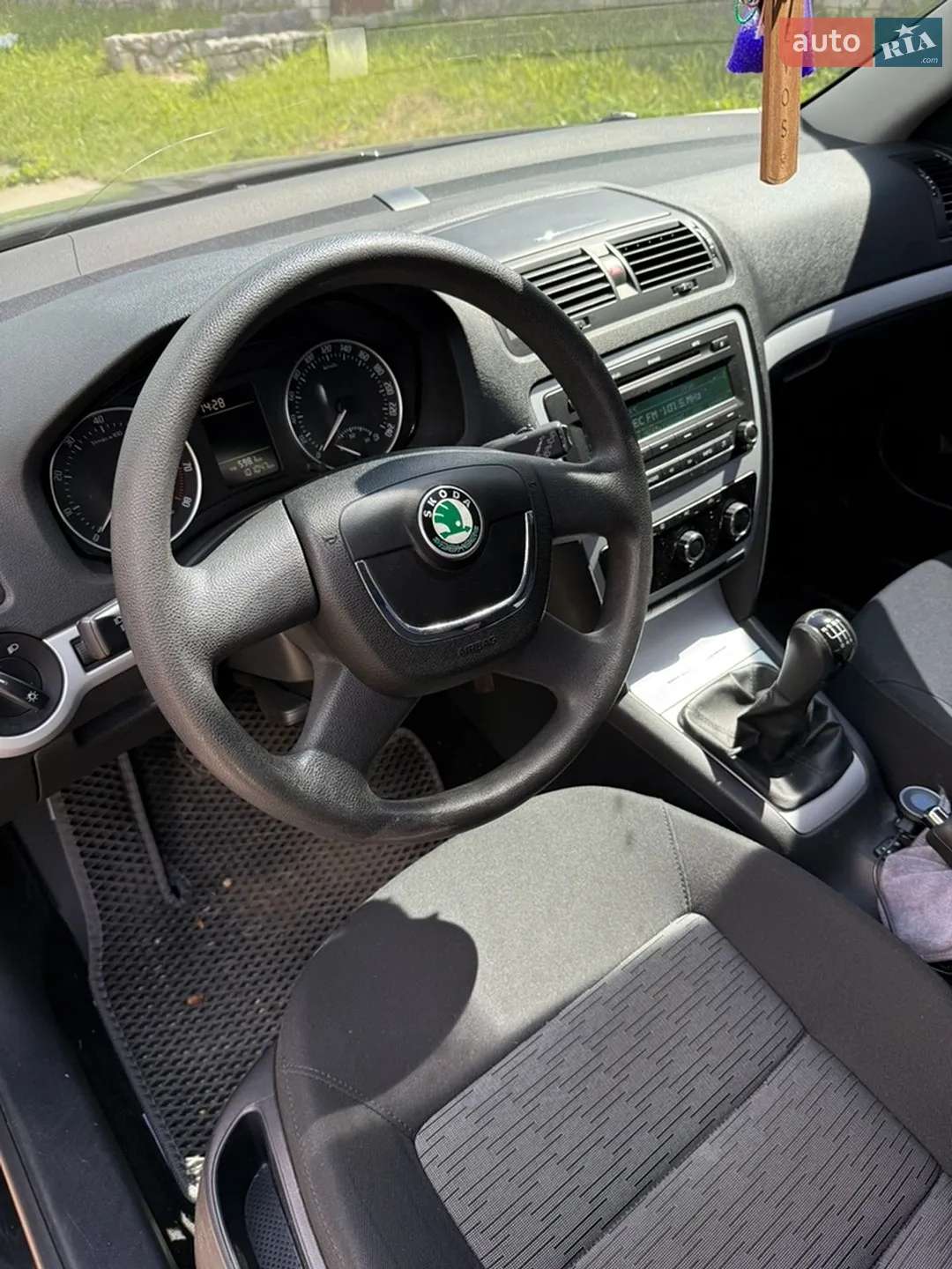 2010 Skoda Octavia - мініатюра 6