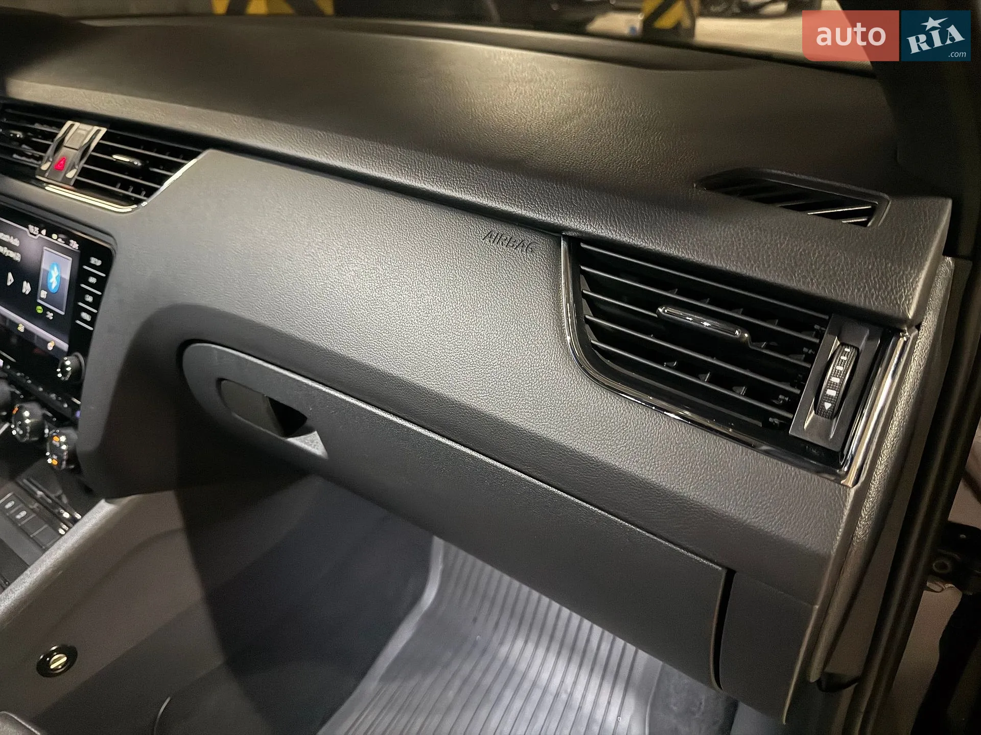 2014 Skoda Octavia - мініатюра 26
