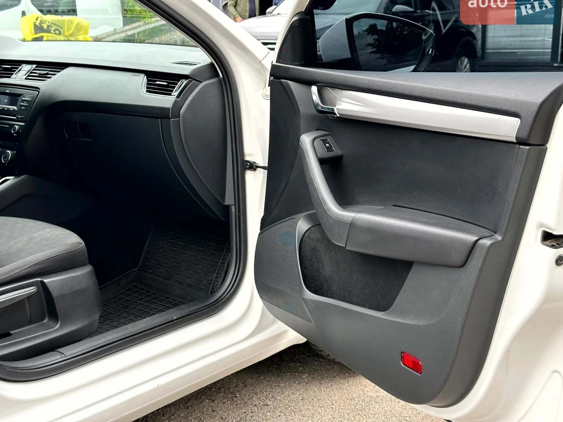 2013 Skoda Octavia - мініатюра 18