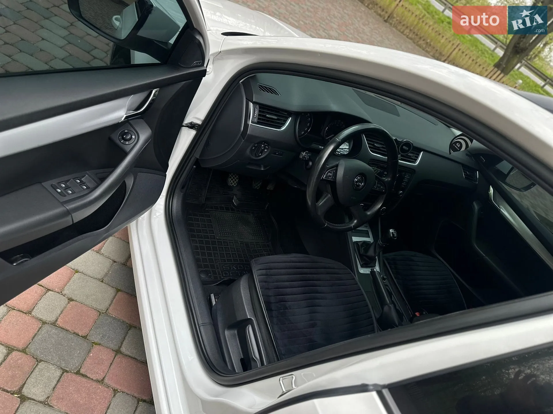 2014 Skoda Octavia - мініатюра 28