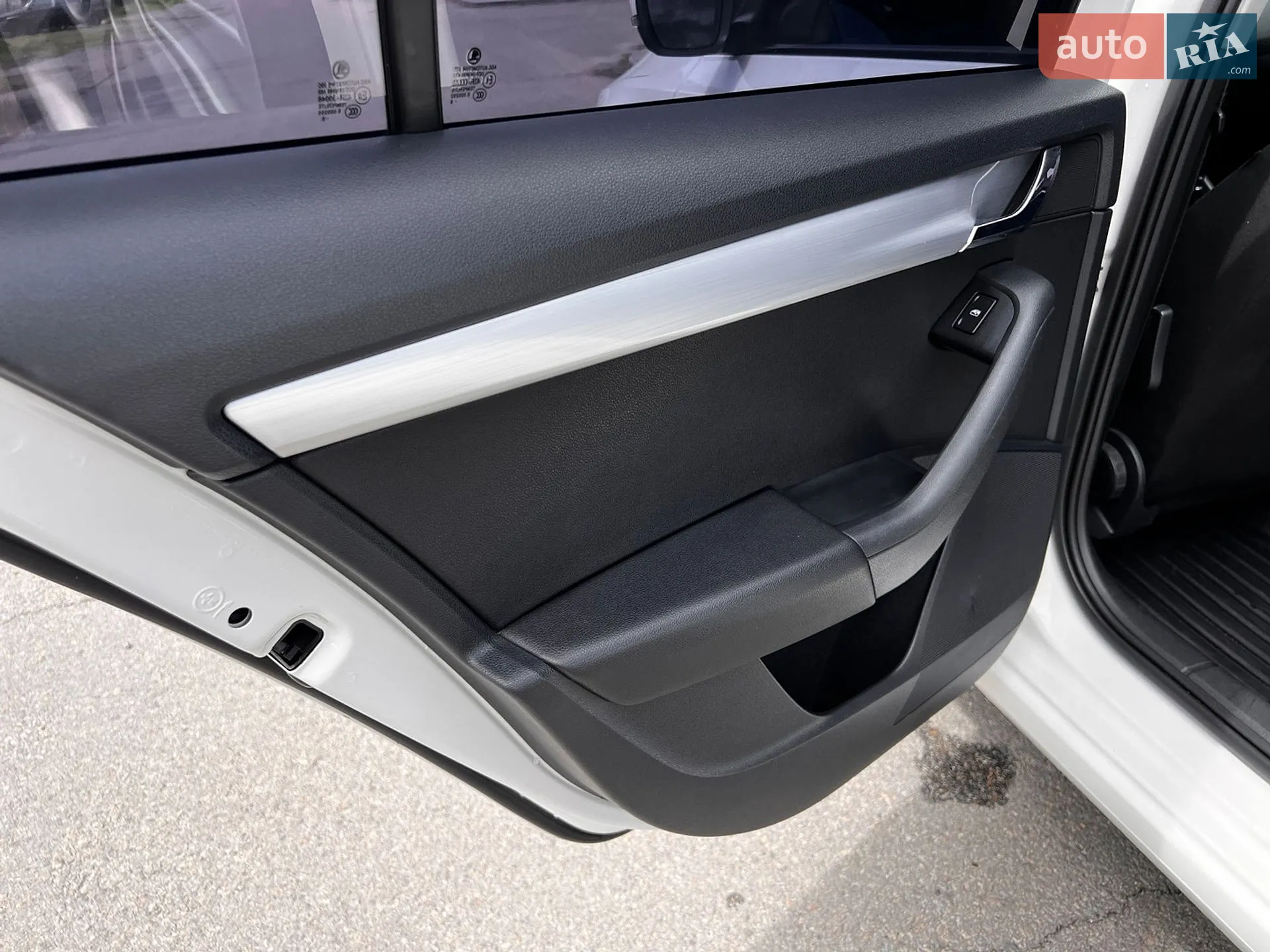 2018 Skoda Octavia - мініатюра 35