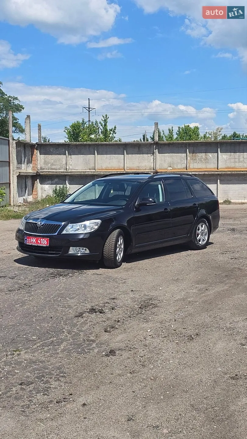 2010 Skoda Octavia - мініатюра 3