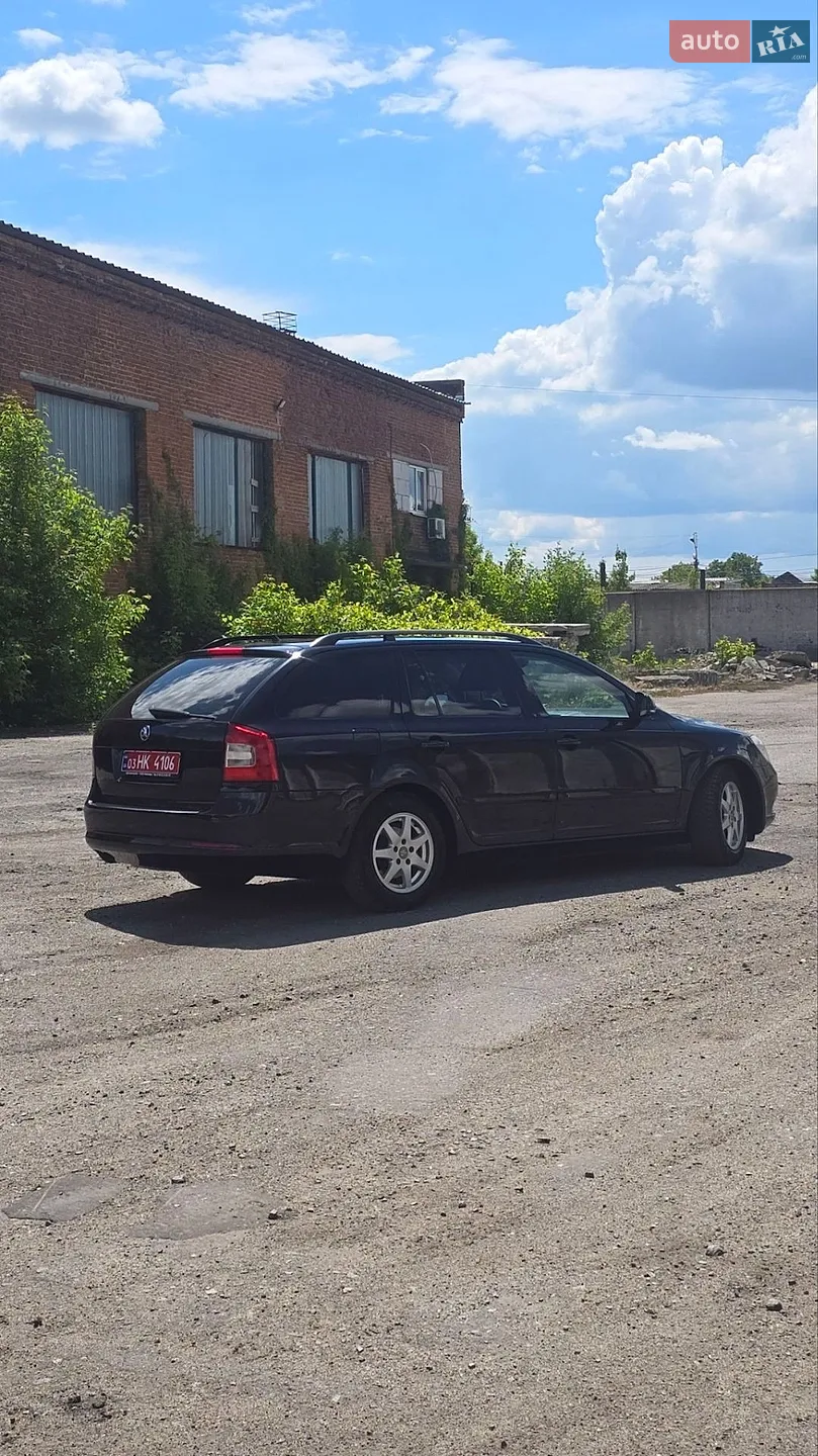 2010 Skoda Octavia - мініатюра 6