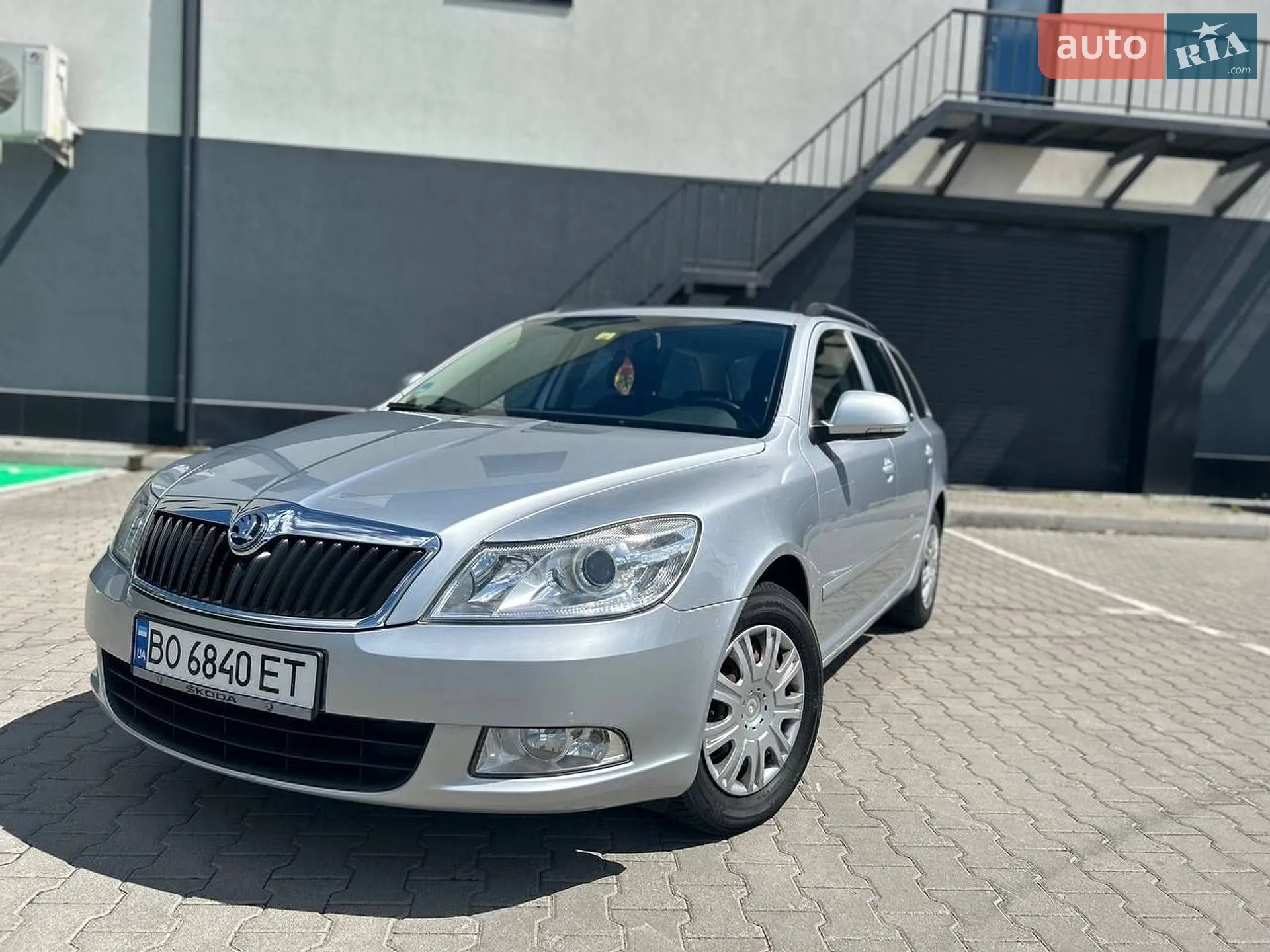 2010 Skoda Octavia - фото 1