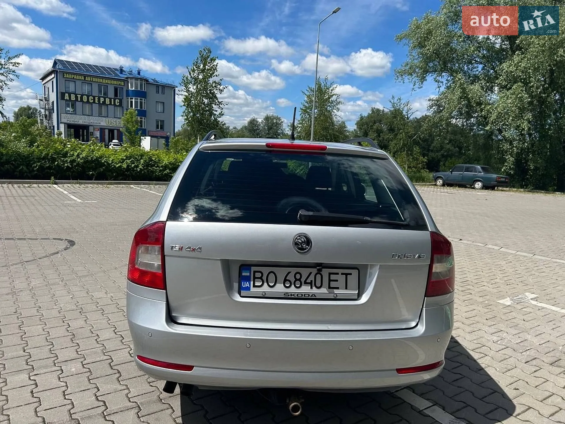 2010 Skoda Octavia - мініатюра 44