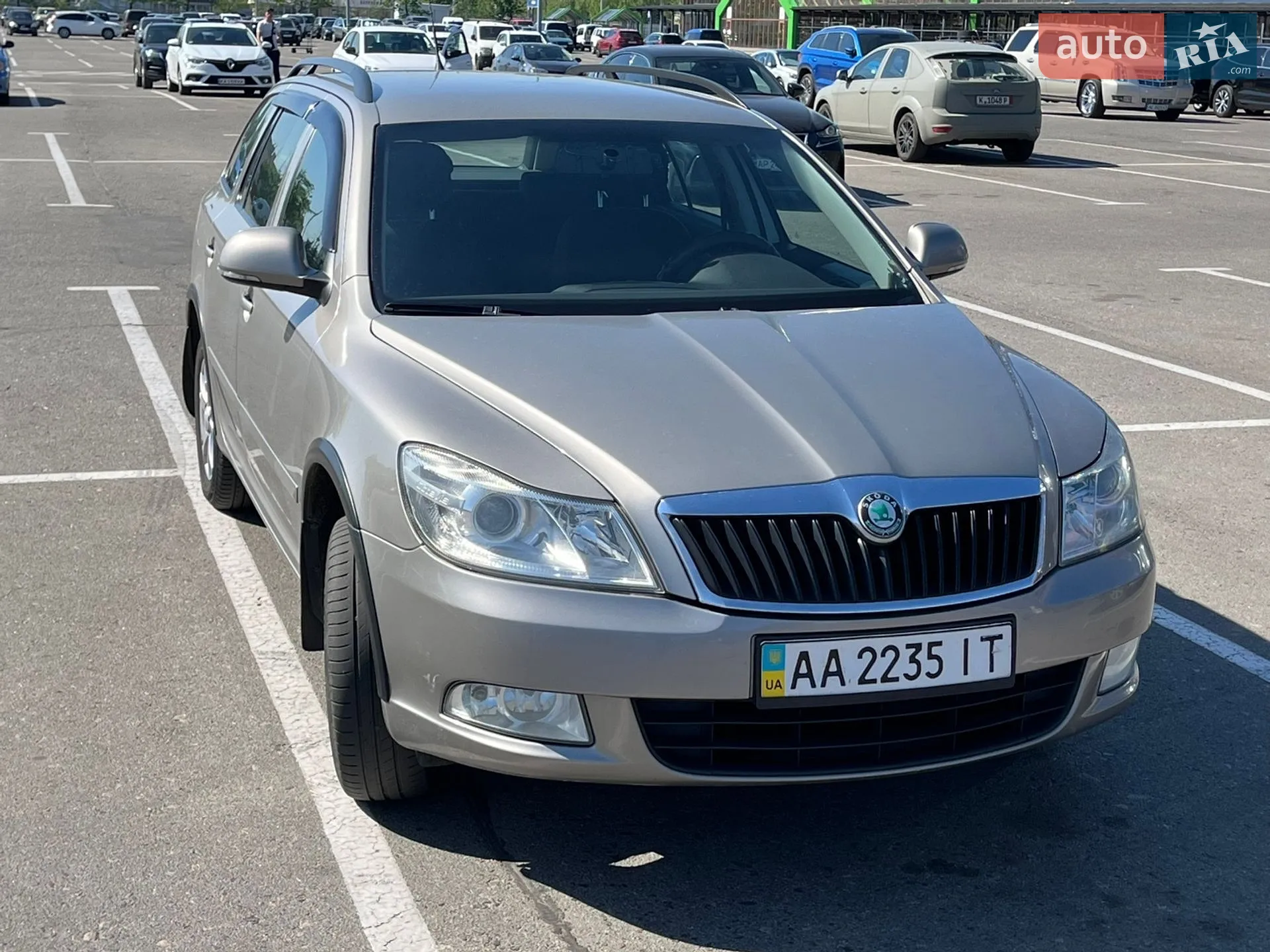 2010 Skoda Octavia - мініатюра 2