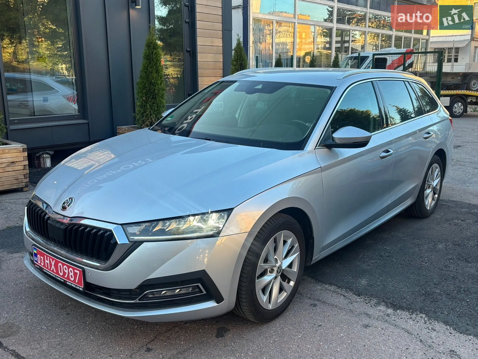 2022 Skoda Octavia - мініатюра 2