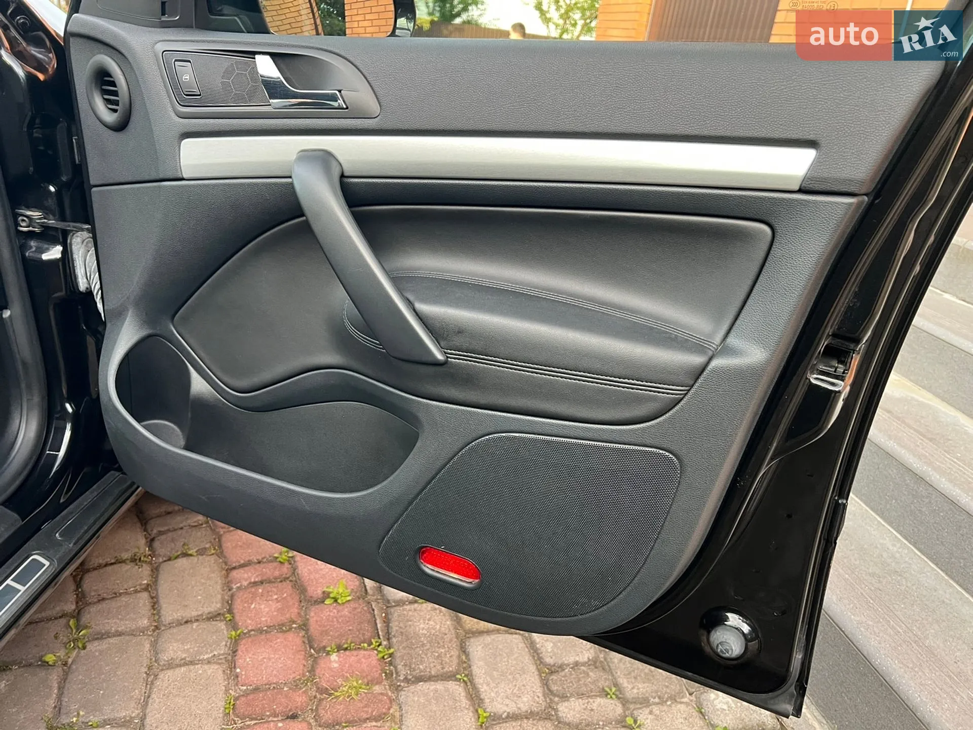 2010 Skoda Octavia - мініатюра 43