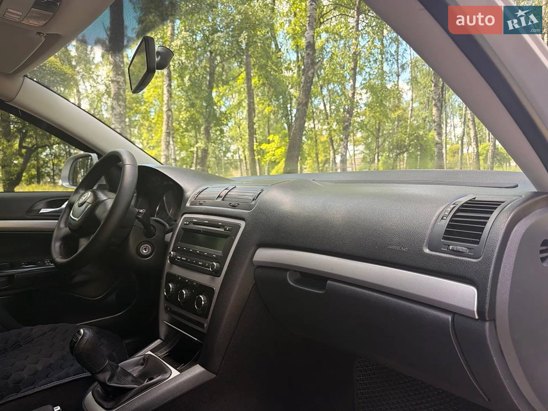 2011 Skoda Octavia - мініатюра 38