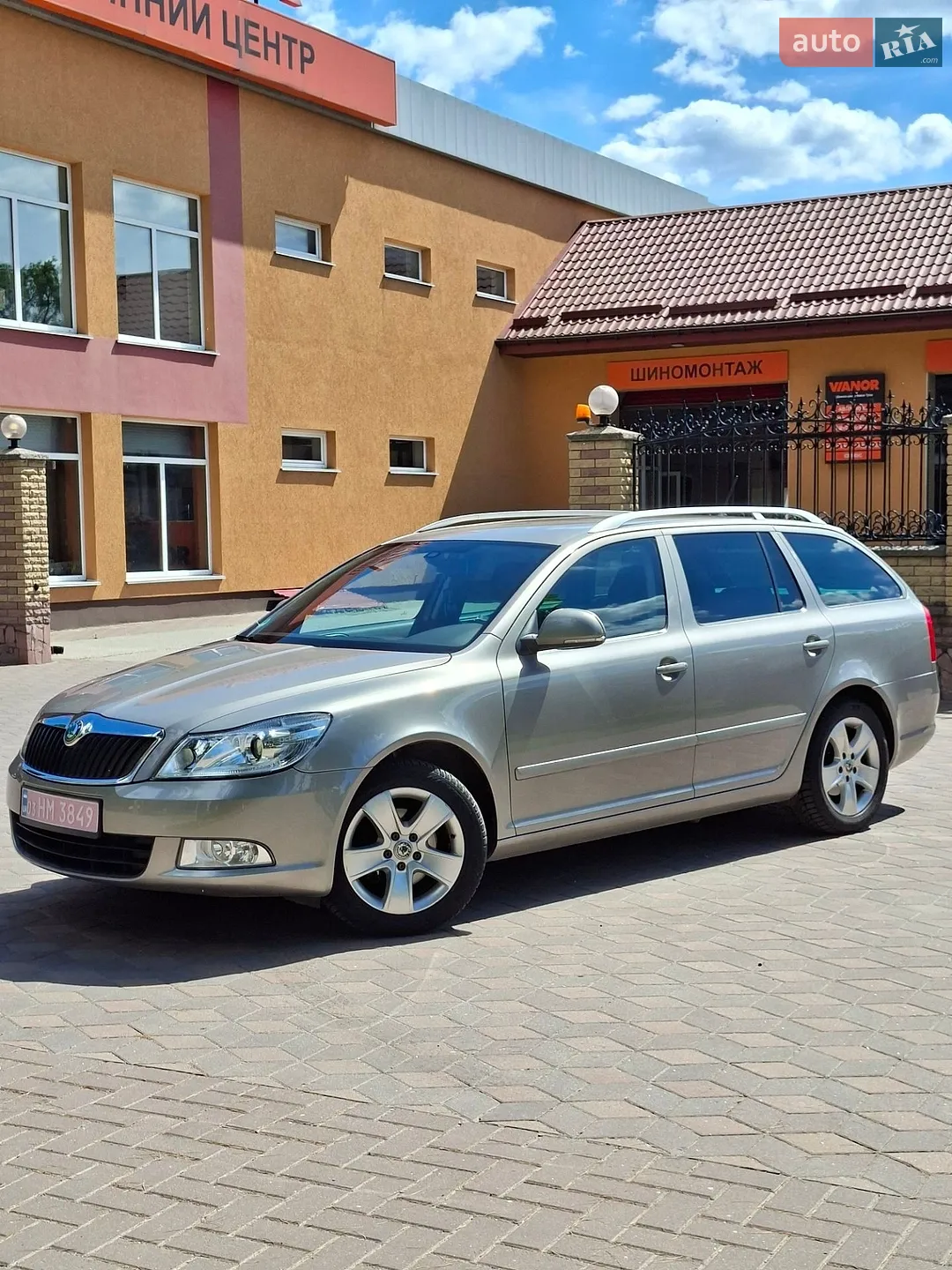 2011 Skoda Octavia - фото 1