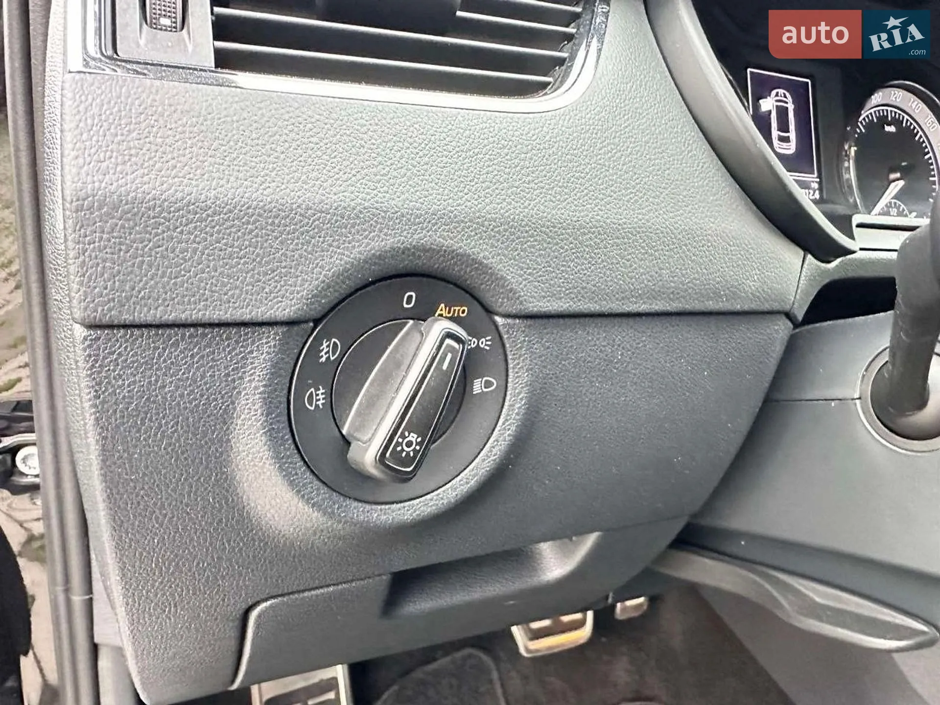 2018 Skoda Octavia - мініатюра 11