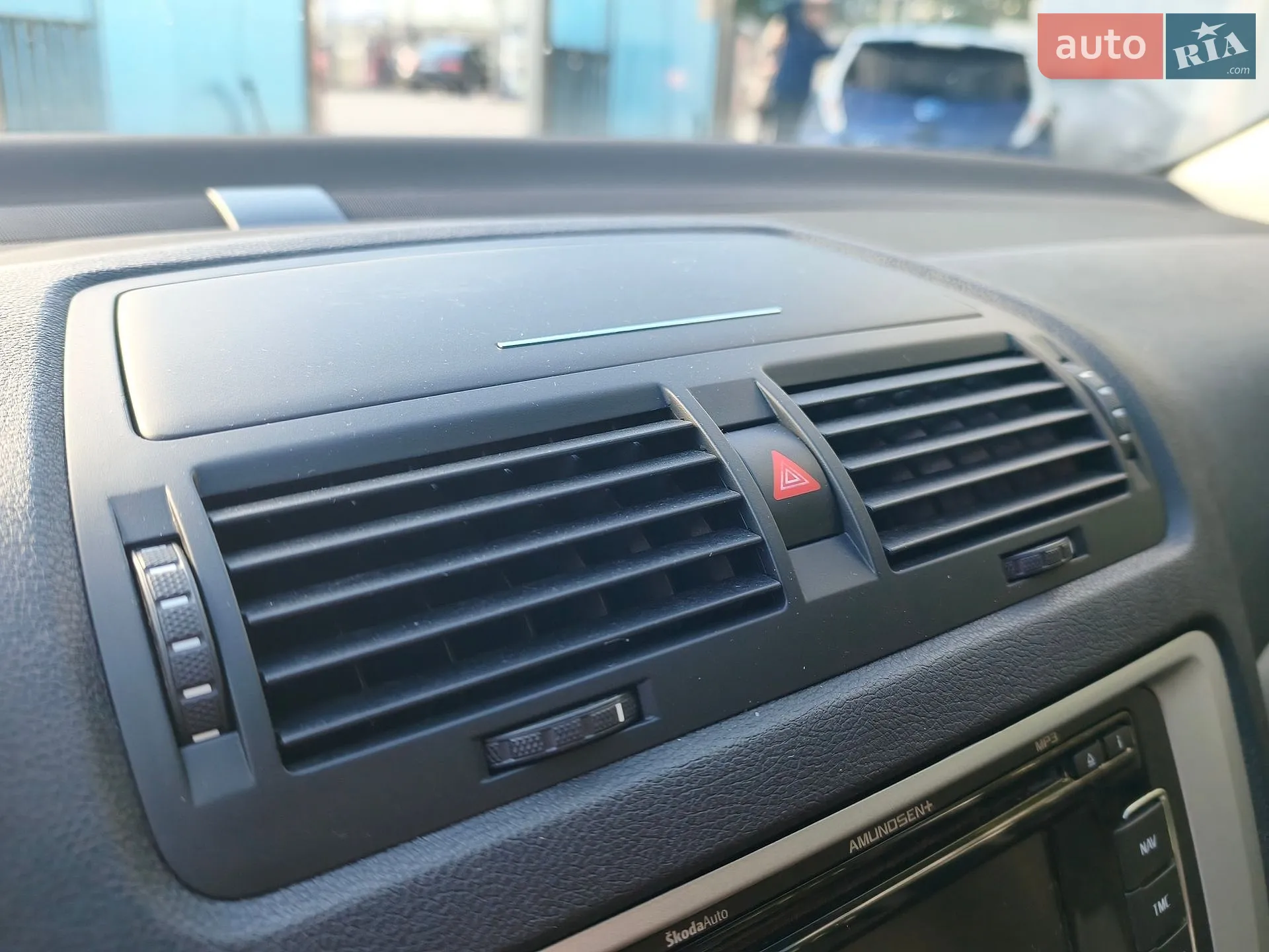 2012 Skoda Octavia - мініатюра 17