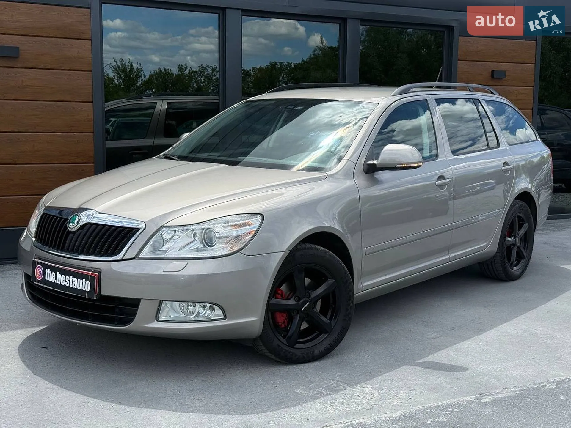 2011 Skoda Octavia - фото 1