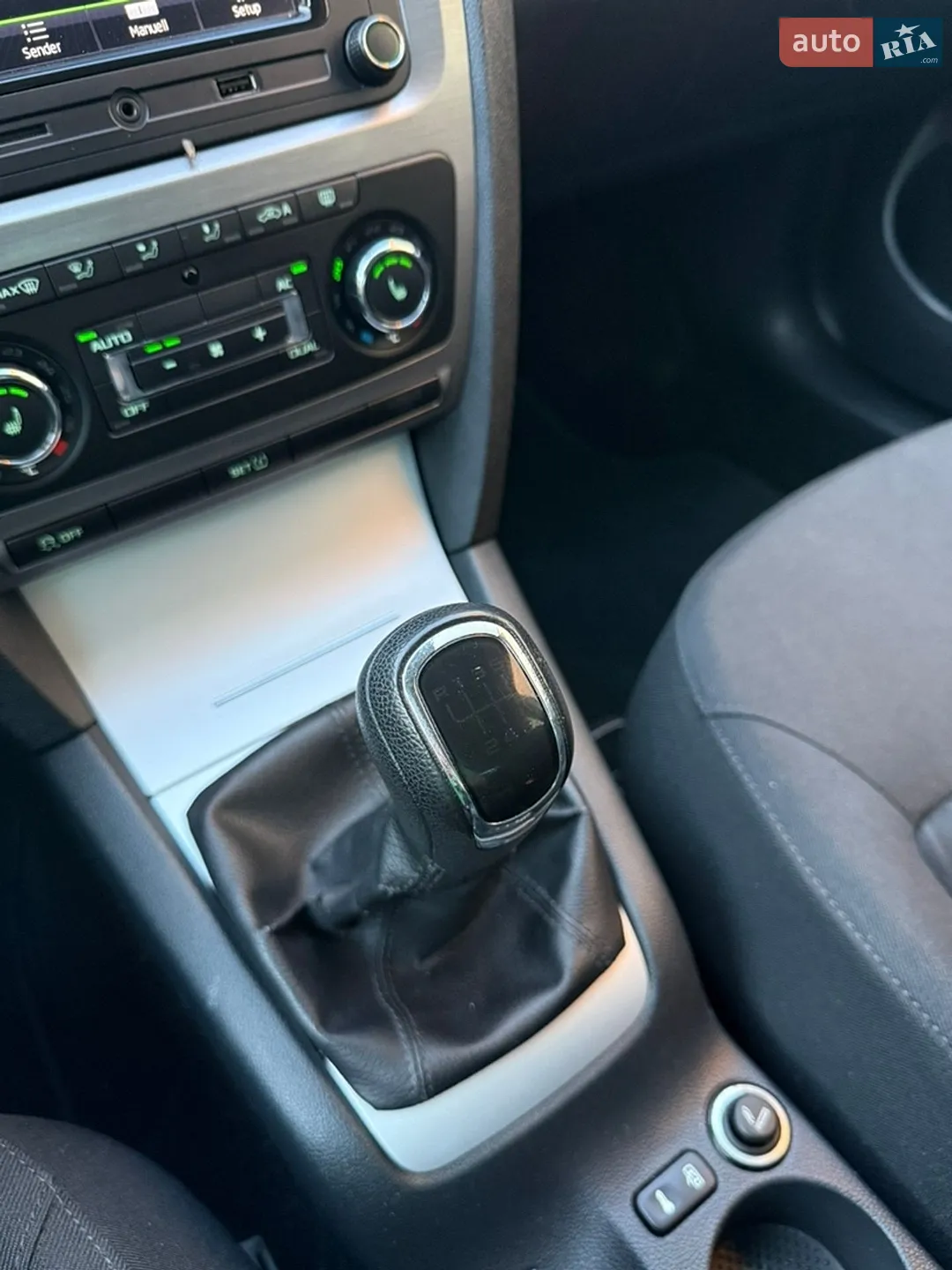 2011 Skoda Octavia - мініатюра 26