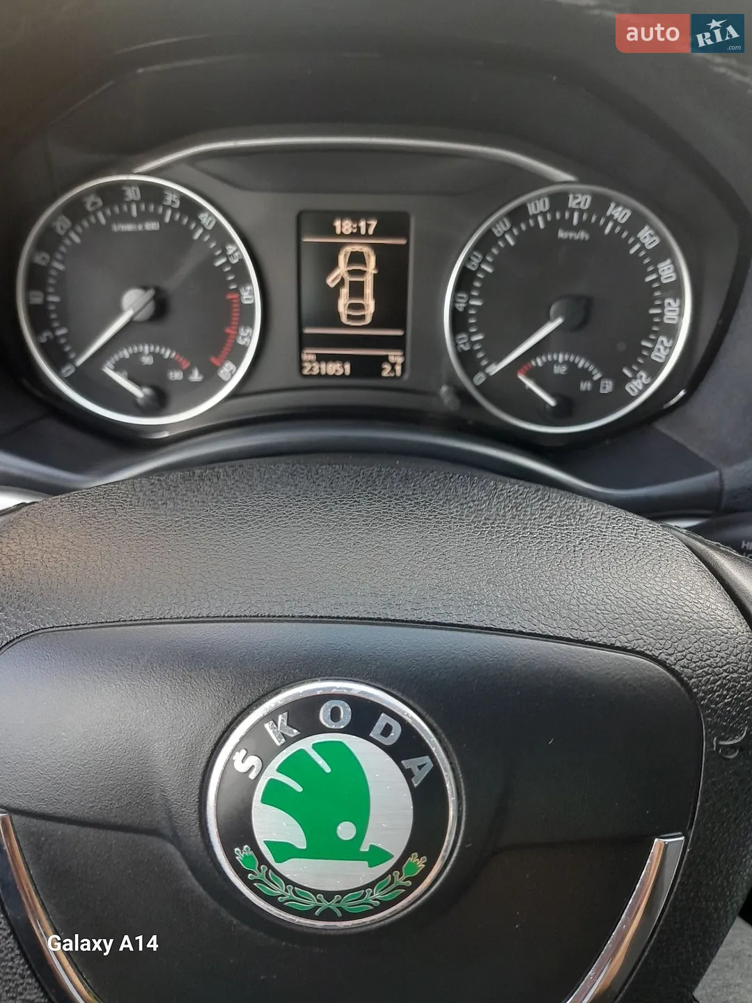 2011 Skoda Octavia - мініатюра 2