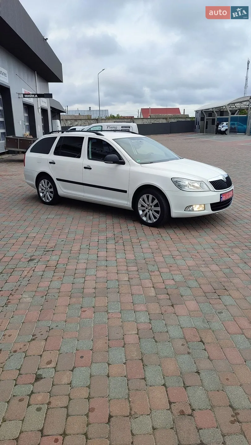 2011 Skoda Octavia - мініатюра 11