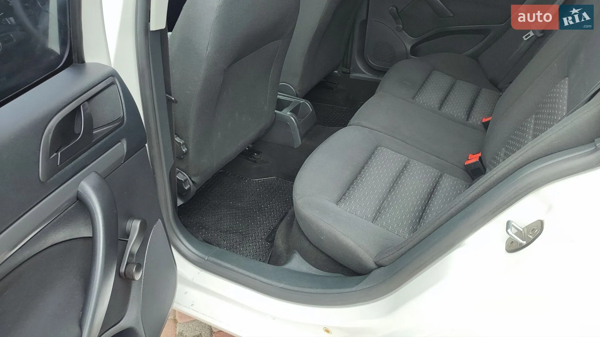 2011 Skoda Octavia - мініатюра 52