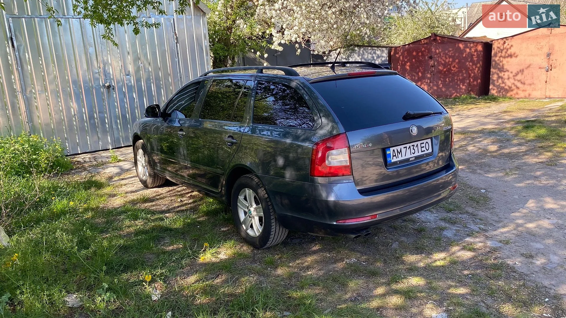 2010 Skoda Octavia - мініатюра 3